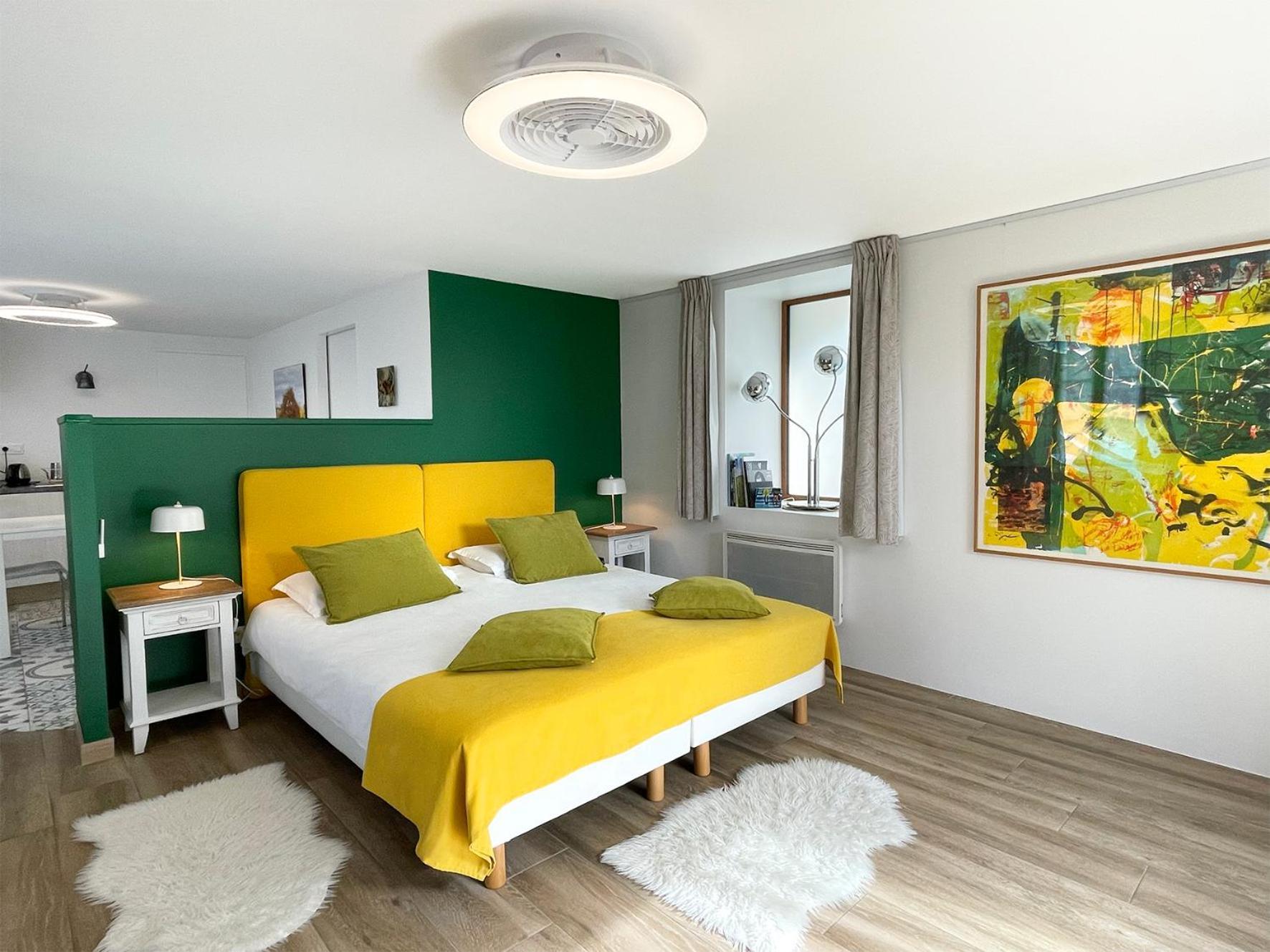 Chemin Des Ormeaux Bed & Breakfast Ennezat Екстериор снимка
